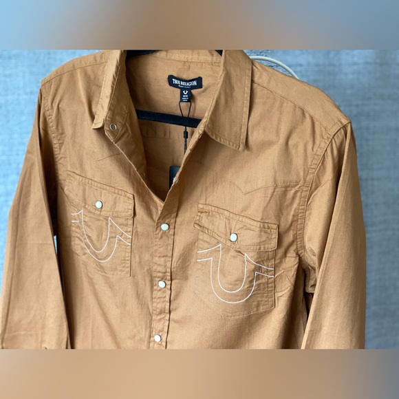 NWT True Religion Men’s Button Down Shirt Medium - Picture 6 of 6